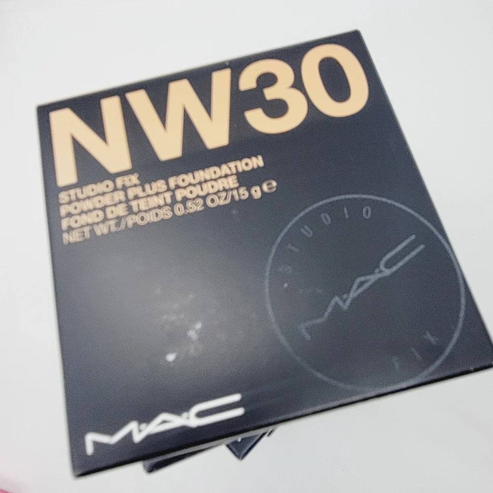 NW30 Mac Studio Fix Powder Plus Foundation Medium Beige Brand New In Box